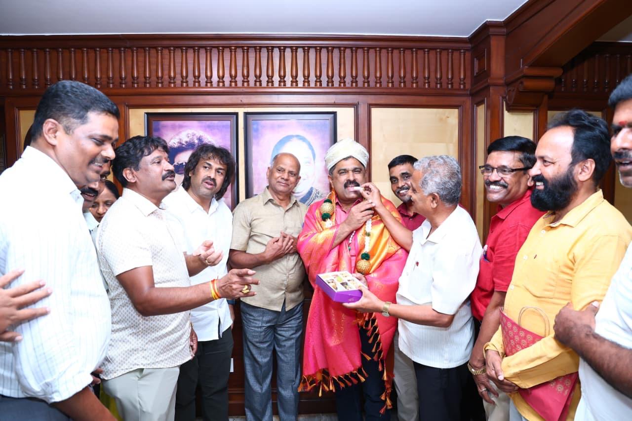 Puttanna with Madhu Bangarappa